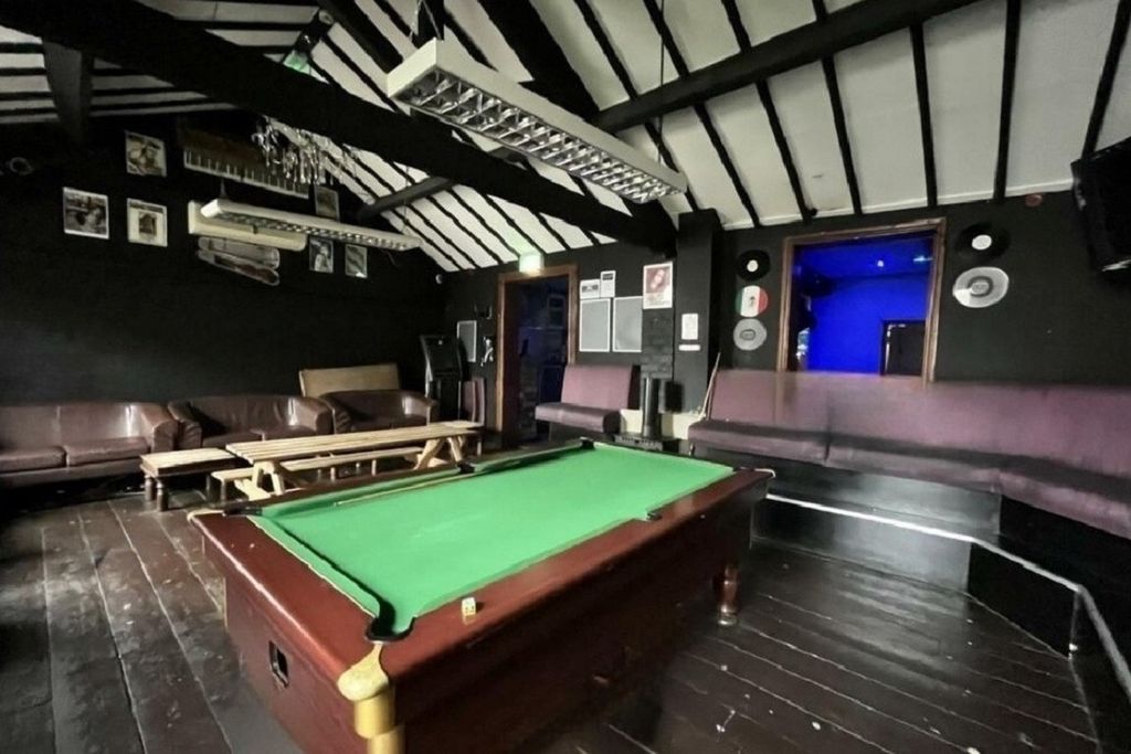 Property photo 3 of 7