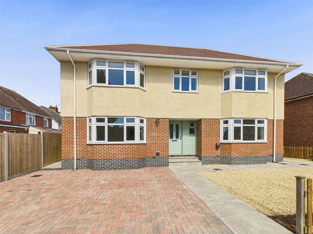 Property photo 1 of 29 Picture No. 36