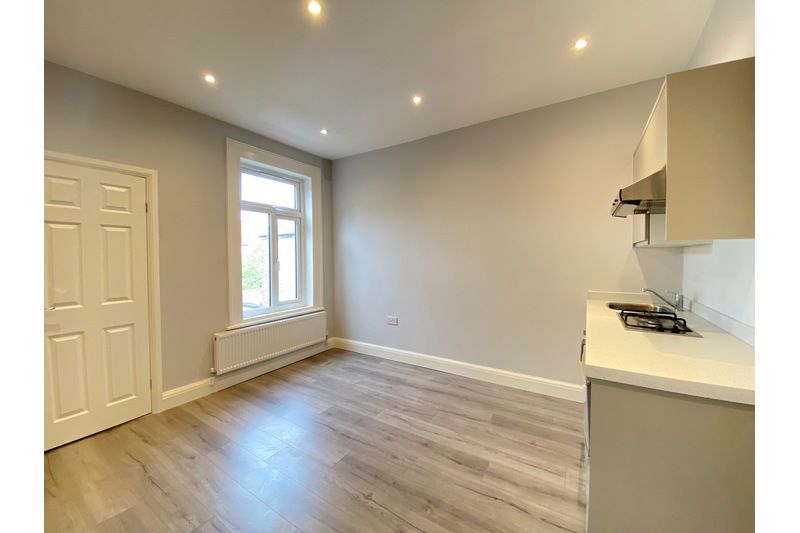 Property photo 2 of 3