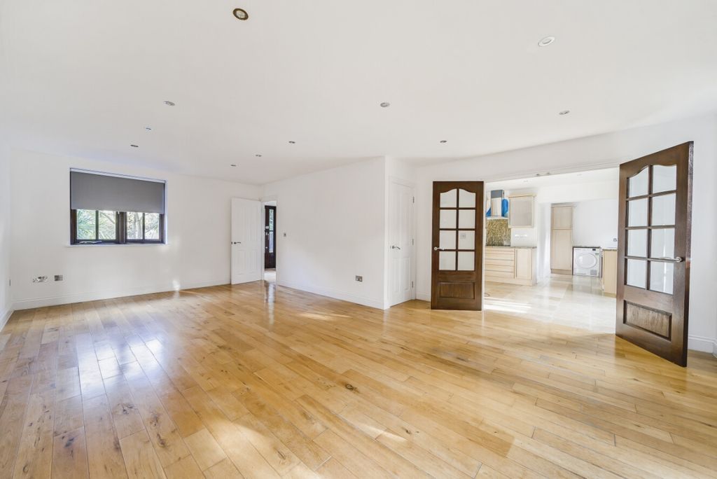 Property photo 1 of 23 1218312 (2)
