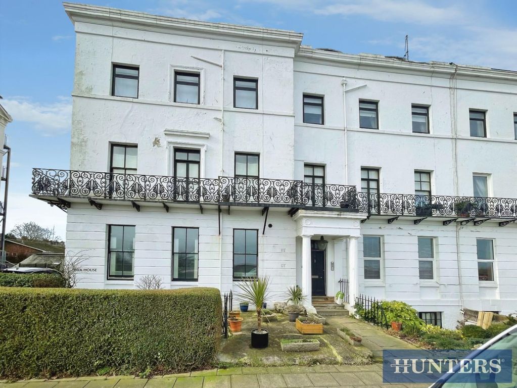 Property photo 1 of 14 Front