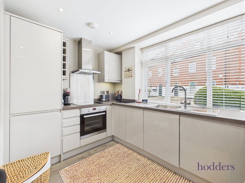 Property photo 2 of 7 Picture No. 20