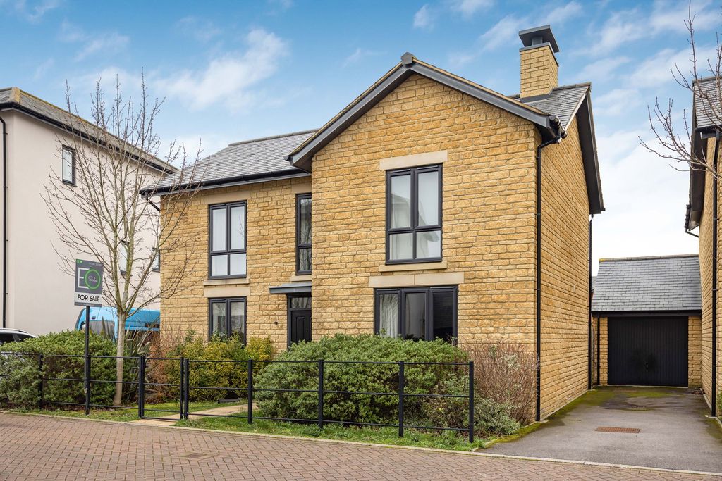 Property photo 1 of 22