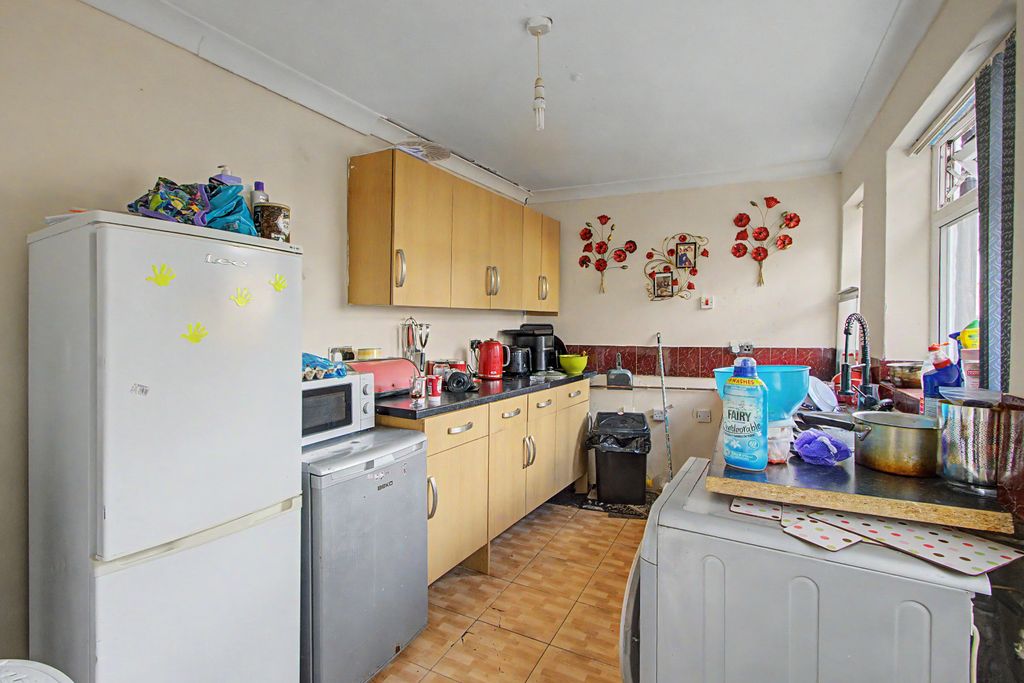 Property photo 3 of 14 Img_5878