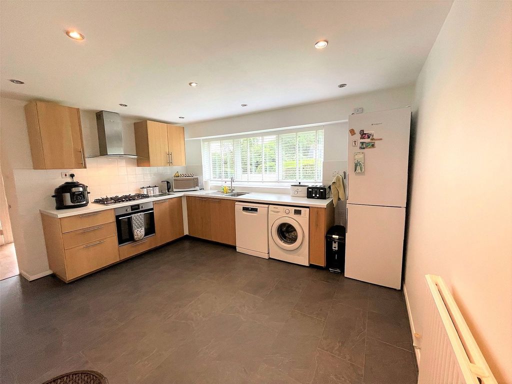 Property photo 3 of 8 Picture No. 39