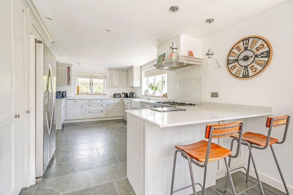 Property photo 2 of 23 Kitchen/Dining Room