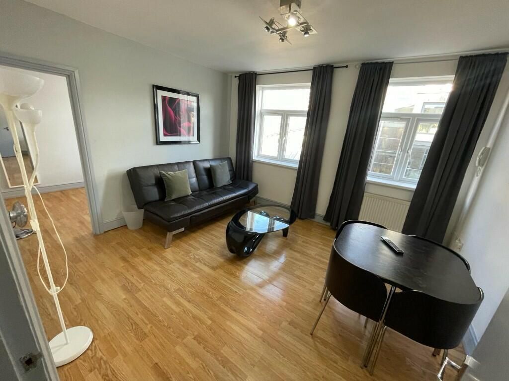 Property photo 2 of 12