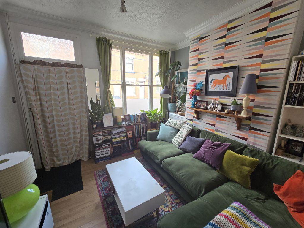 Property photo 2 of 9