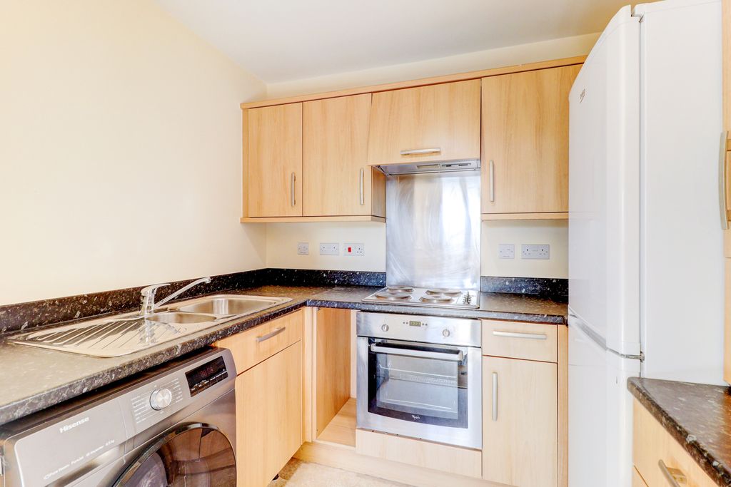 Property photo 3 of 9 Picture No. 16