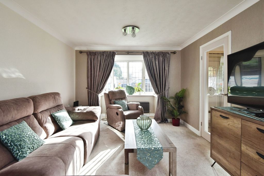 Property photo 2 of 22 Pbox-Img.Jpg