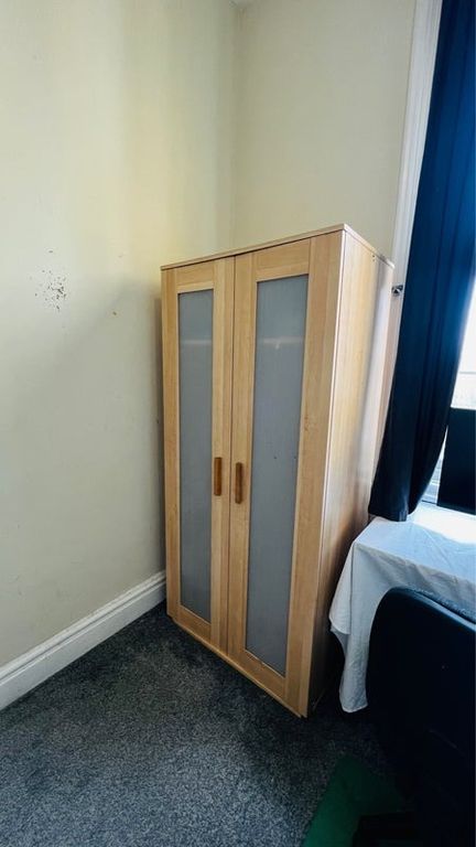 Property photo 3 of 4