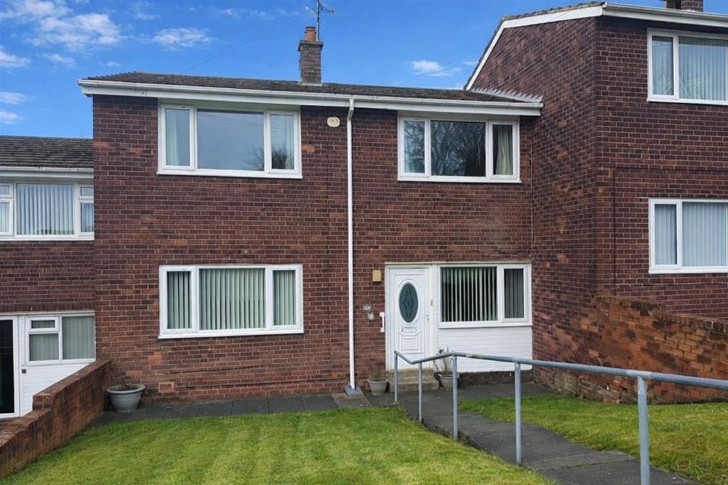 Property photo 1 of 16 17.Png