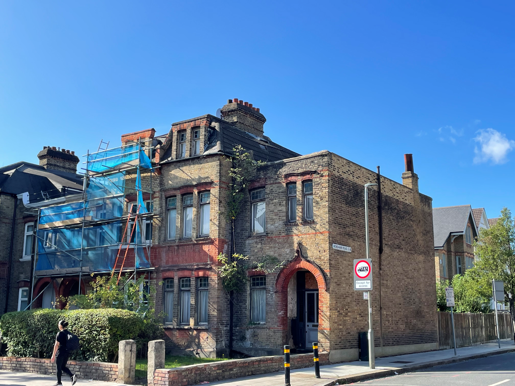 Property photo 2 of 75 1 Tr.Png