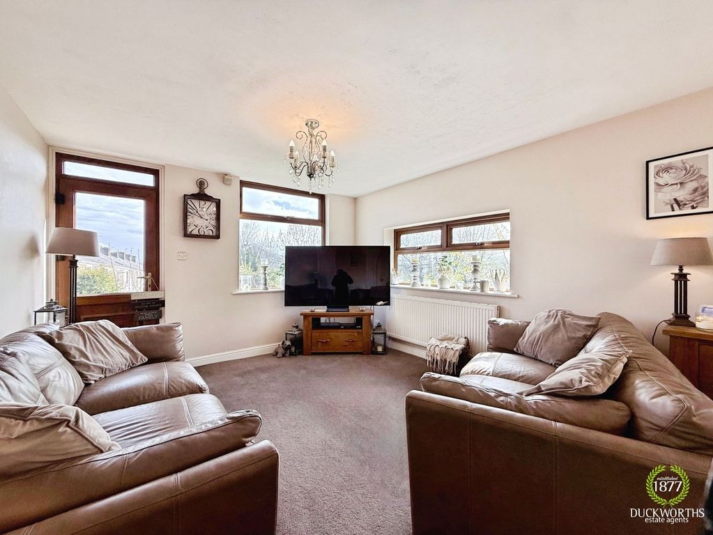 Property photo 3 of 22