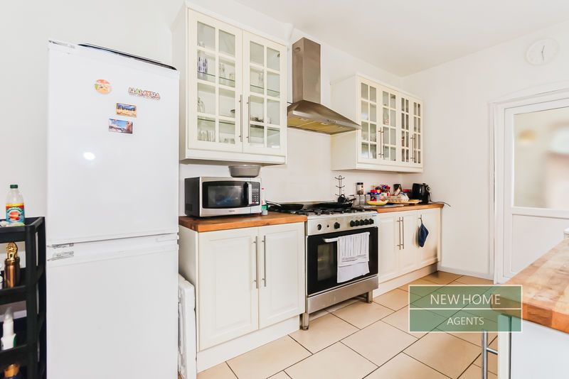 Property photo 3 of 15 Photo 6