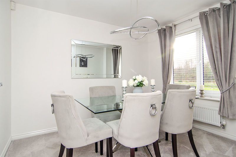 Property photo 3 of 19 Photo 12