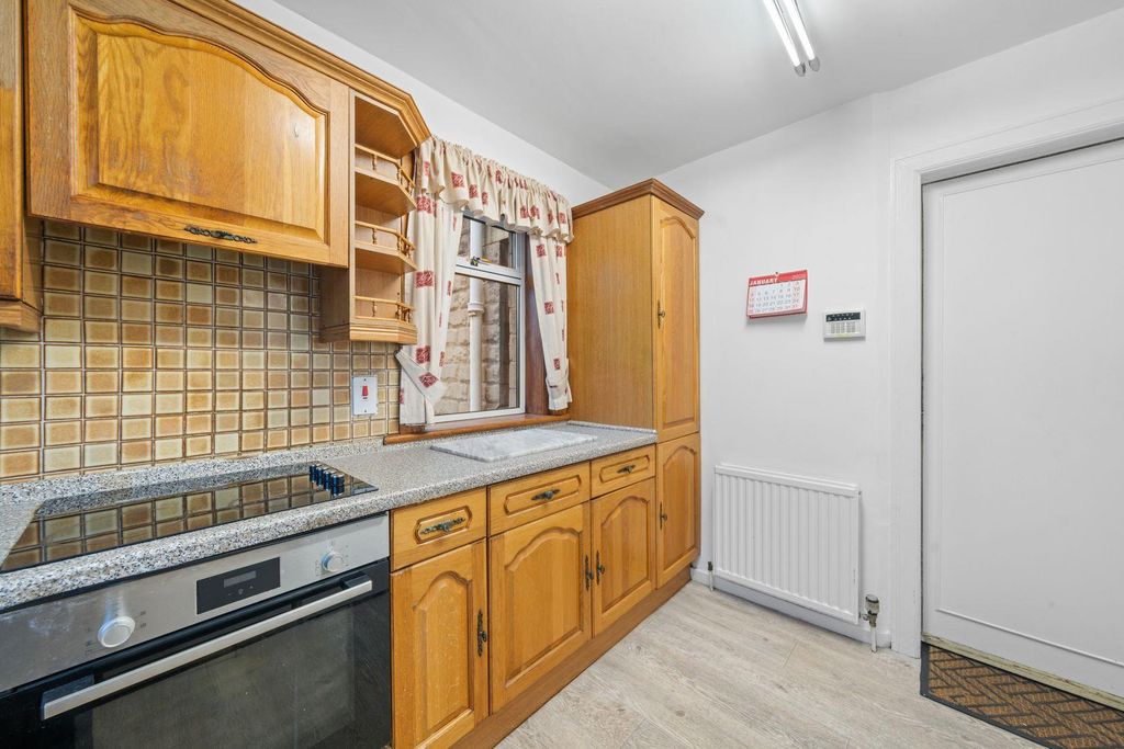 Property photo 3 of 18 9Uo-i-Jw.Jpeg