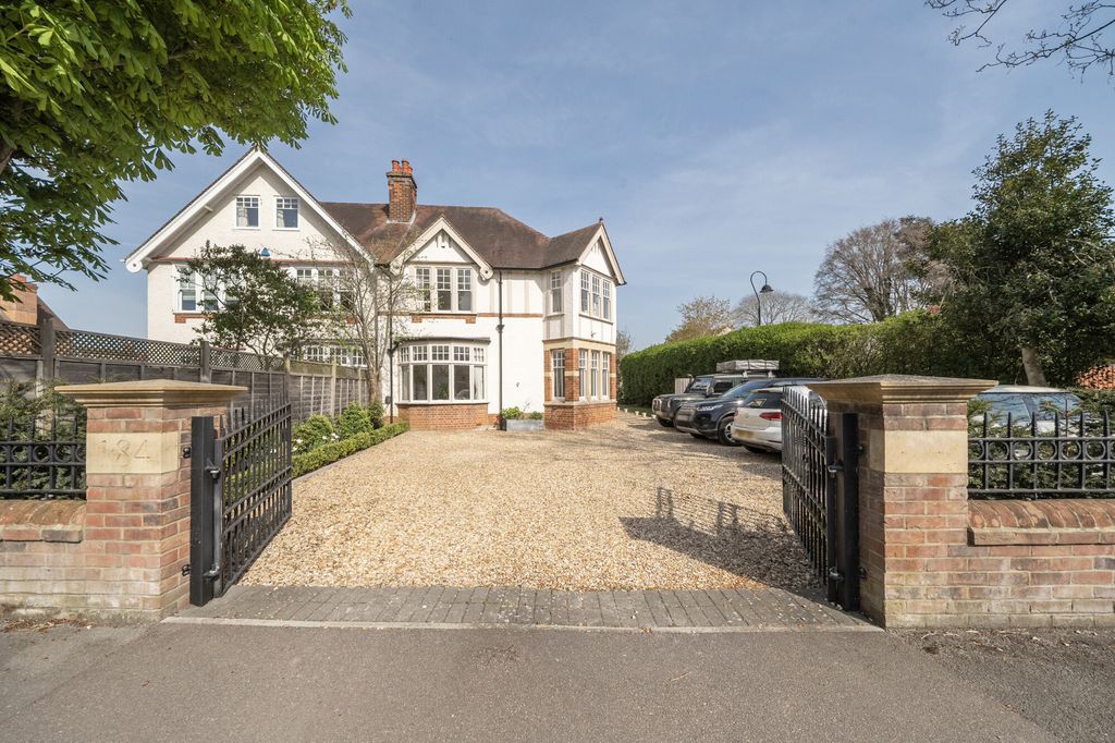 Property photo 1 of 23