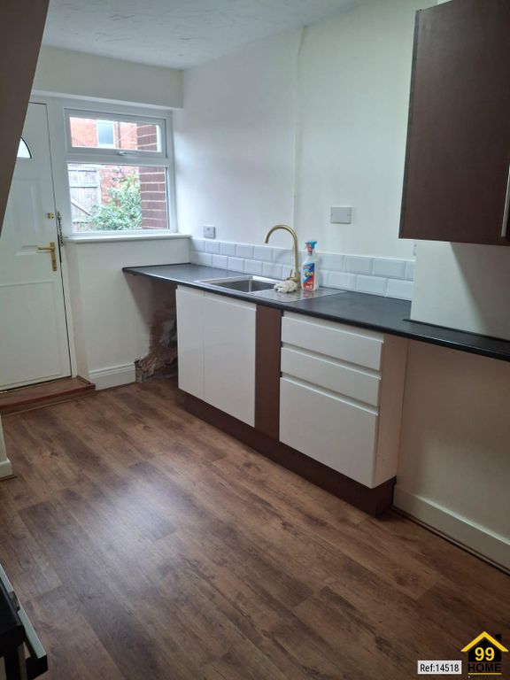 Property photo 3 of 8 Photo 2