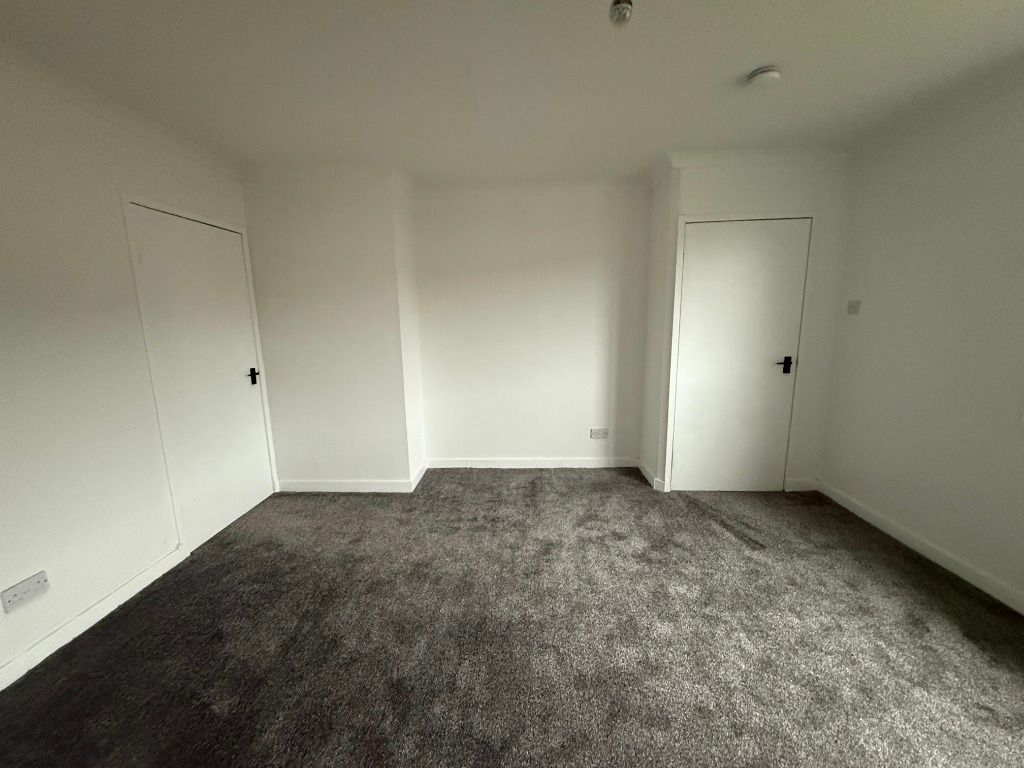 Property photo 2 of 11 Photo 2