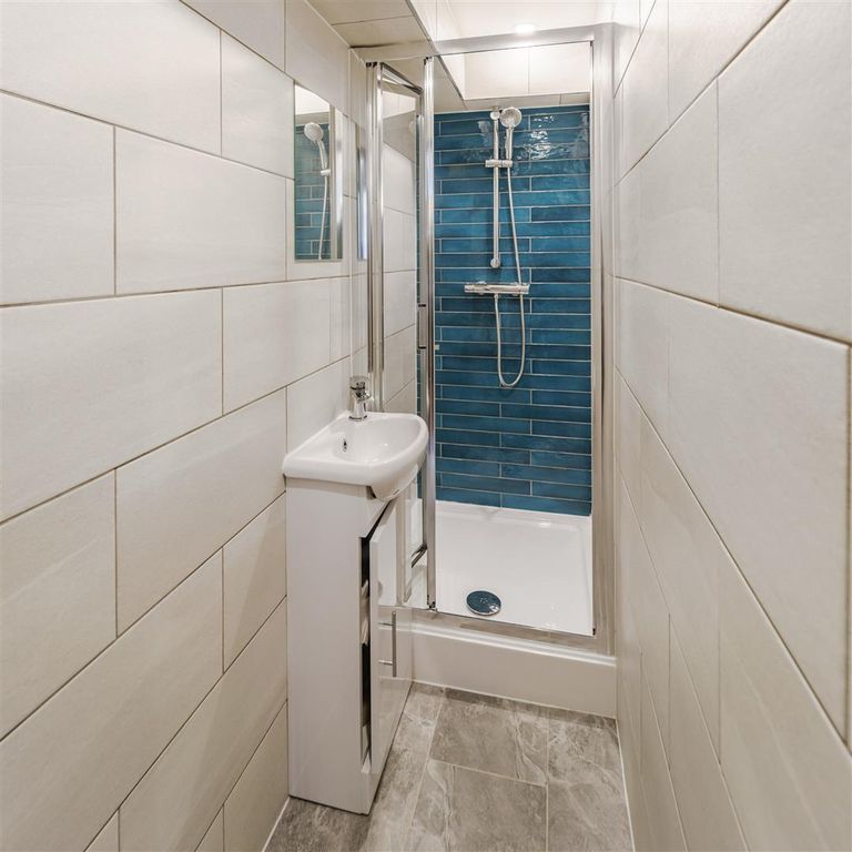 Property photo 3 of 14 042-A7R00582-Hdr.Jpg