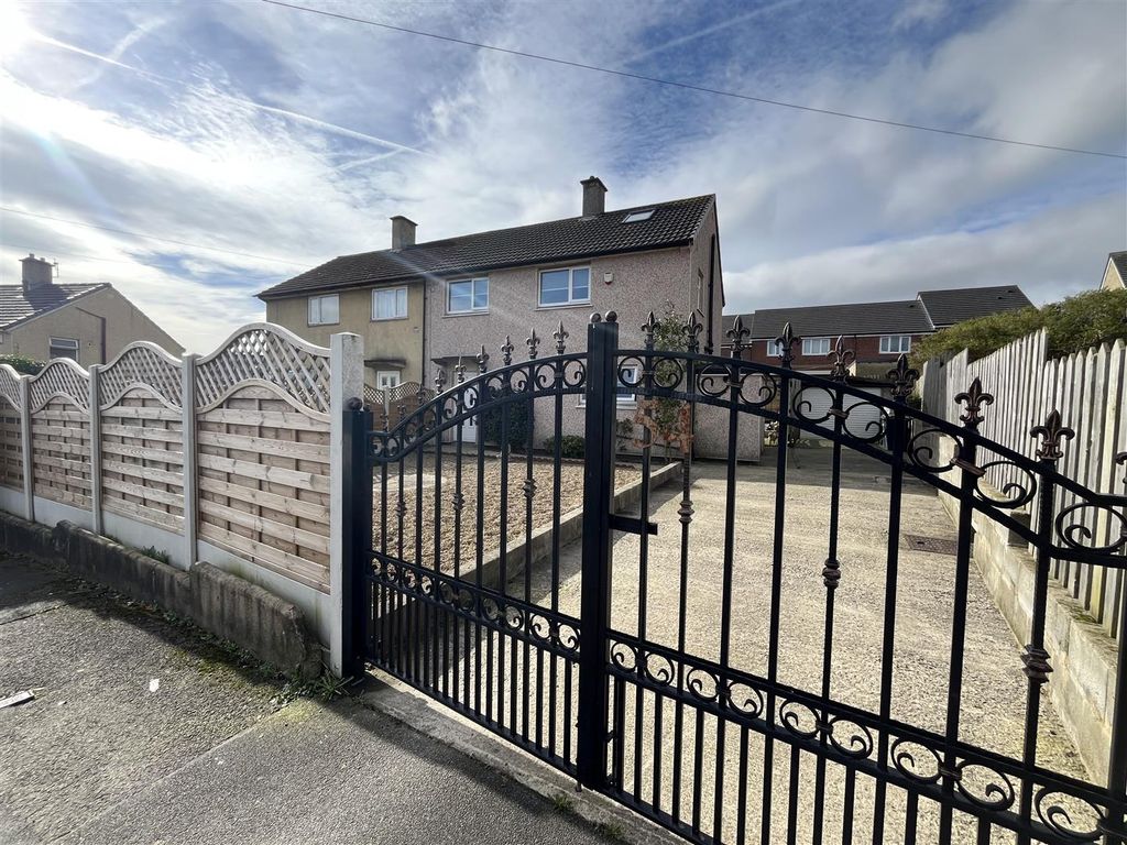 Property photo 1 of 23 External