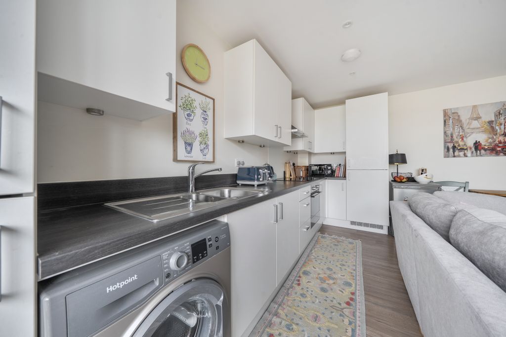 Property photo 2 of 14