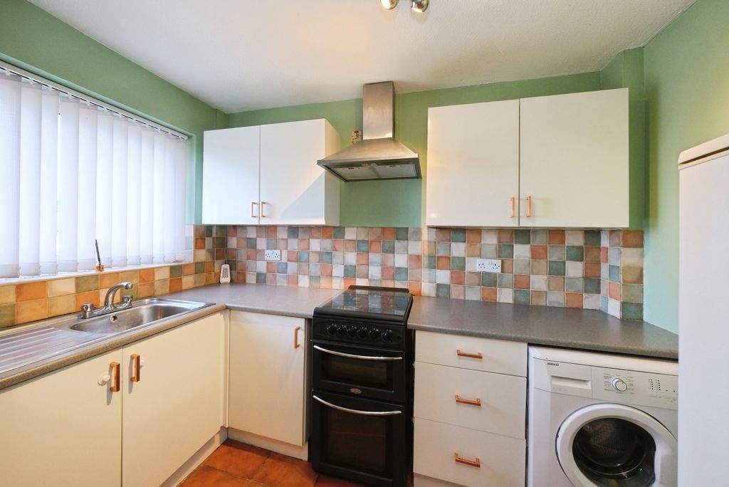 Property photo 2 of 16 Pbox-Img.Jpg