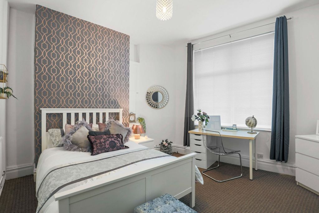 Property photo 2 of 10 Photo 1