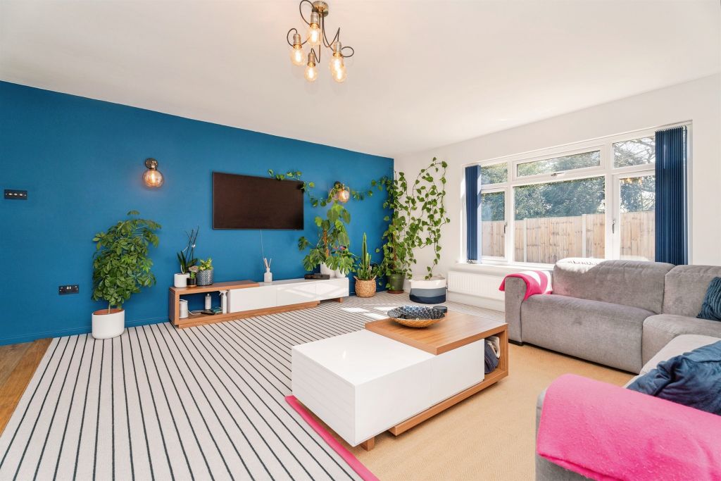 Property photo 3 of 20