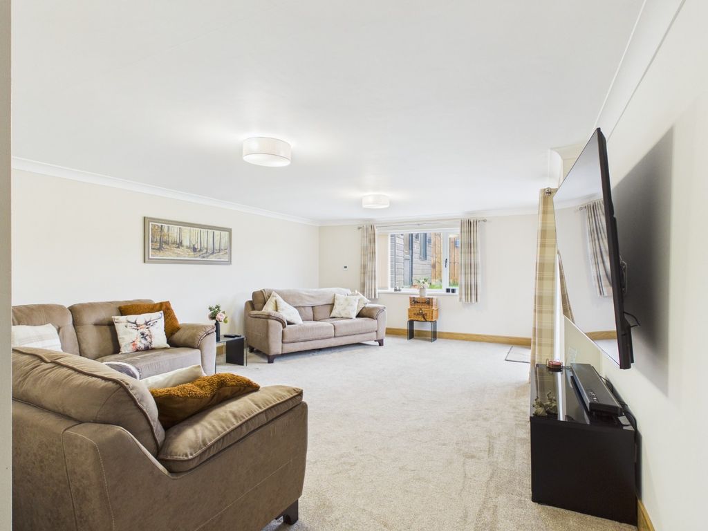 Property photo 3 of 35 4841355