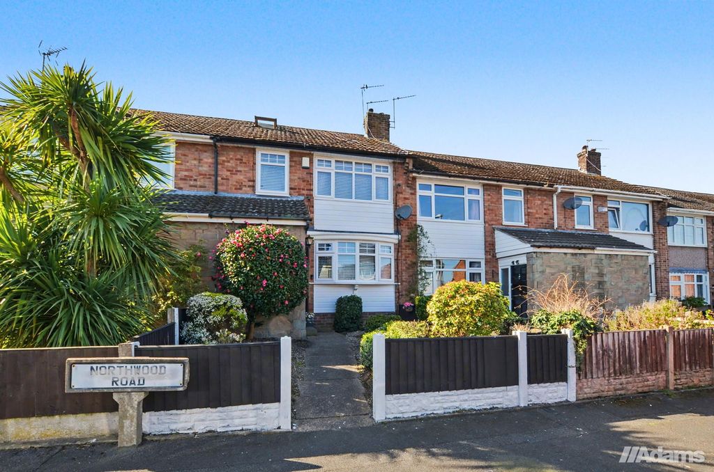 Property photo 1 of 32