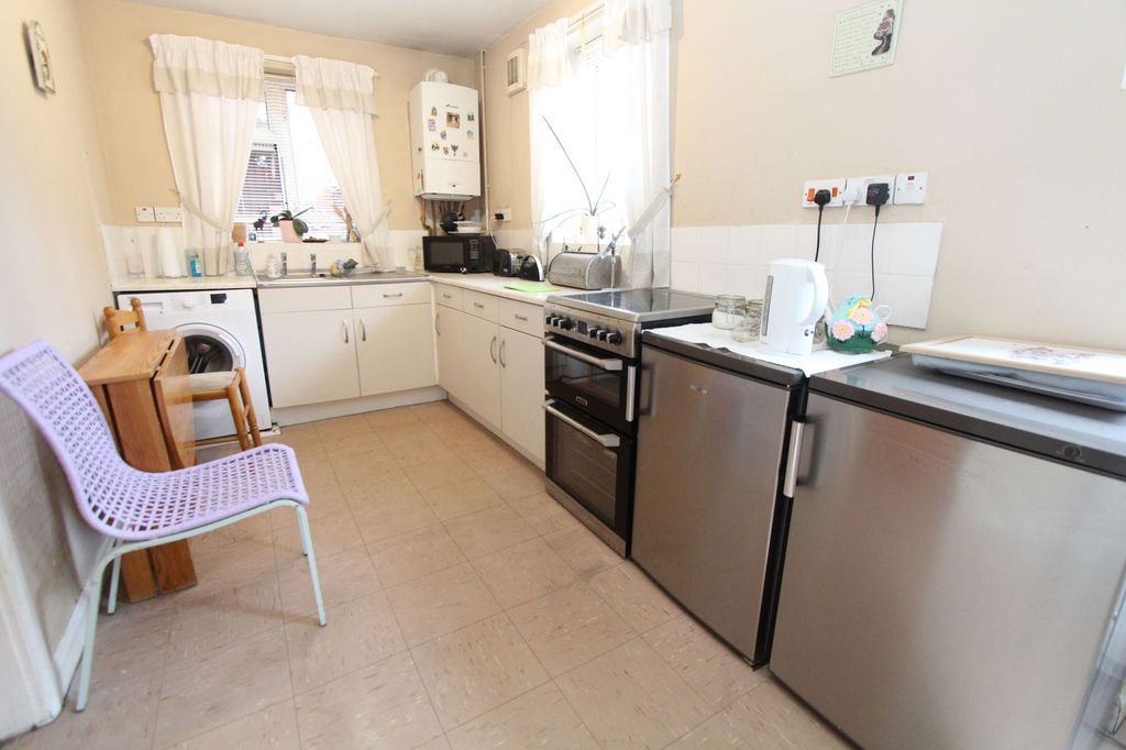 Property photo 3 of 13