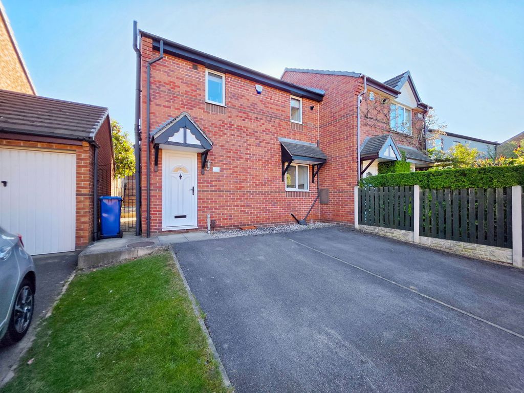 Property photo 1 of 12