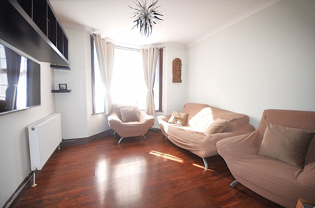 Property photo 2 of 10 Gallery