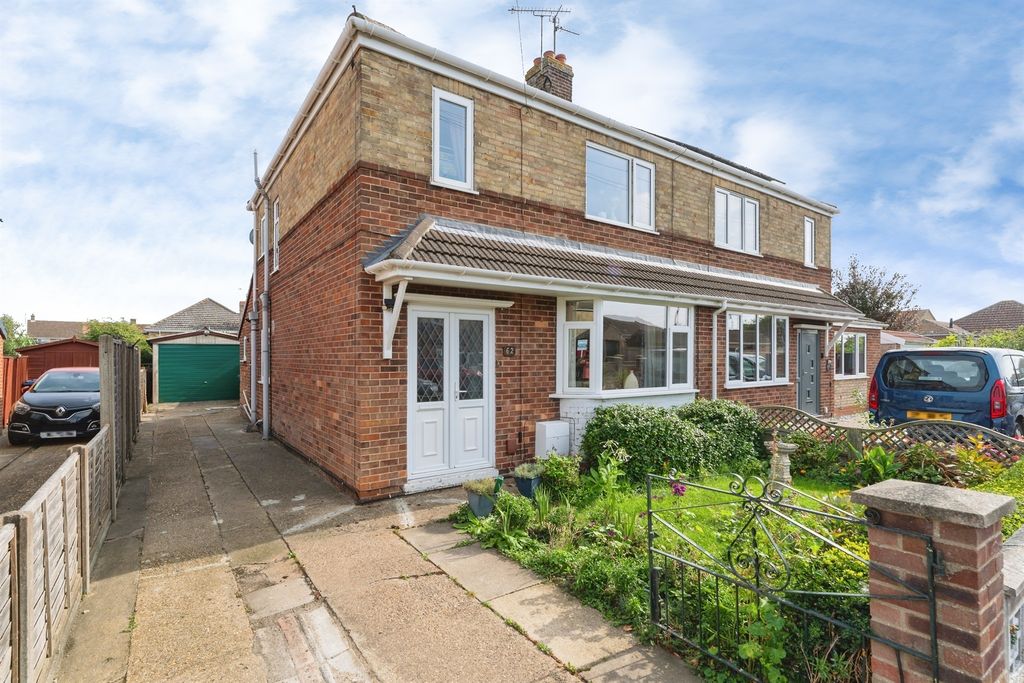 Property photo 1 of 18