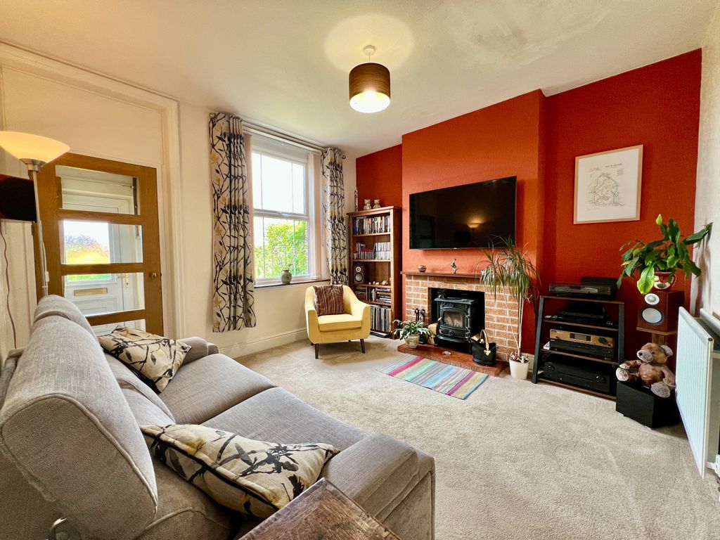 Property photo 2 of 18
