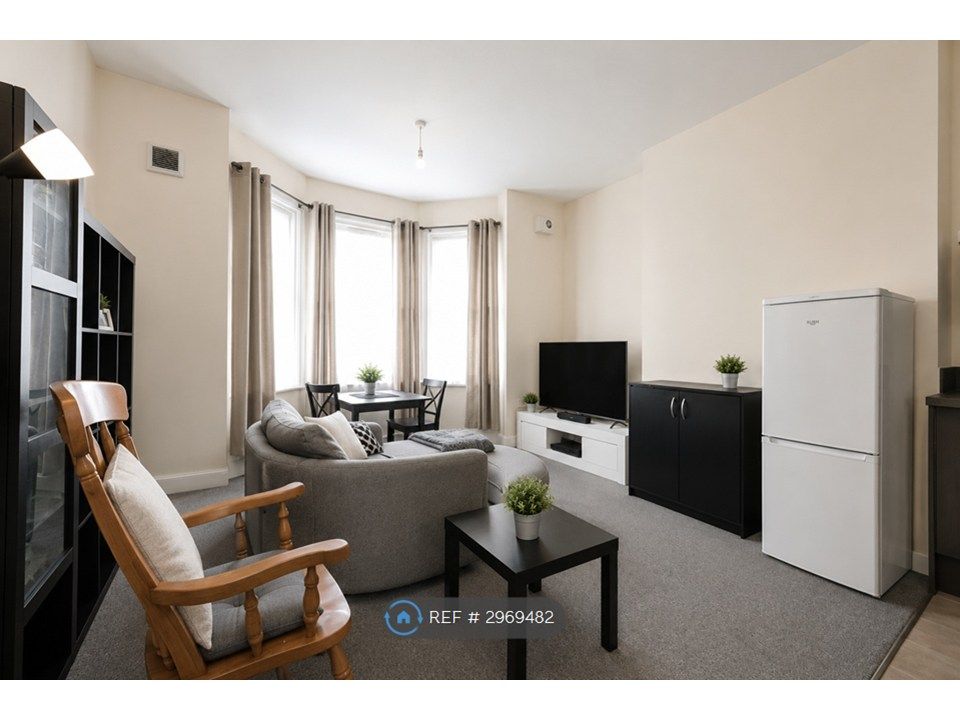Property photo 2 of 6