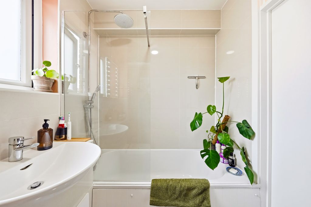 Property photo 3 of 41 Photos-13 (1)