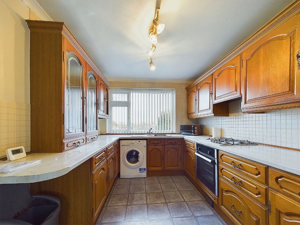 Property photo 2 of 9 3877644