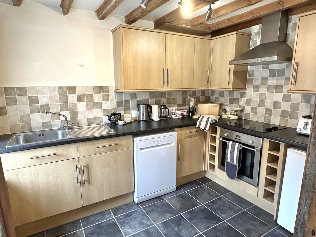 Property photo 2 of 11 Picture No. 04