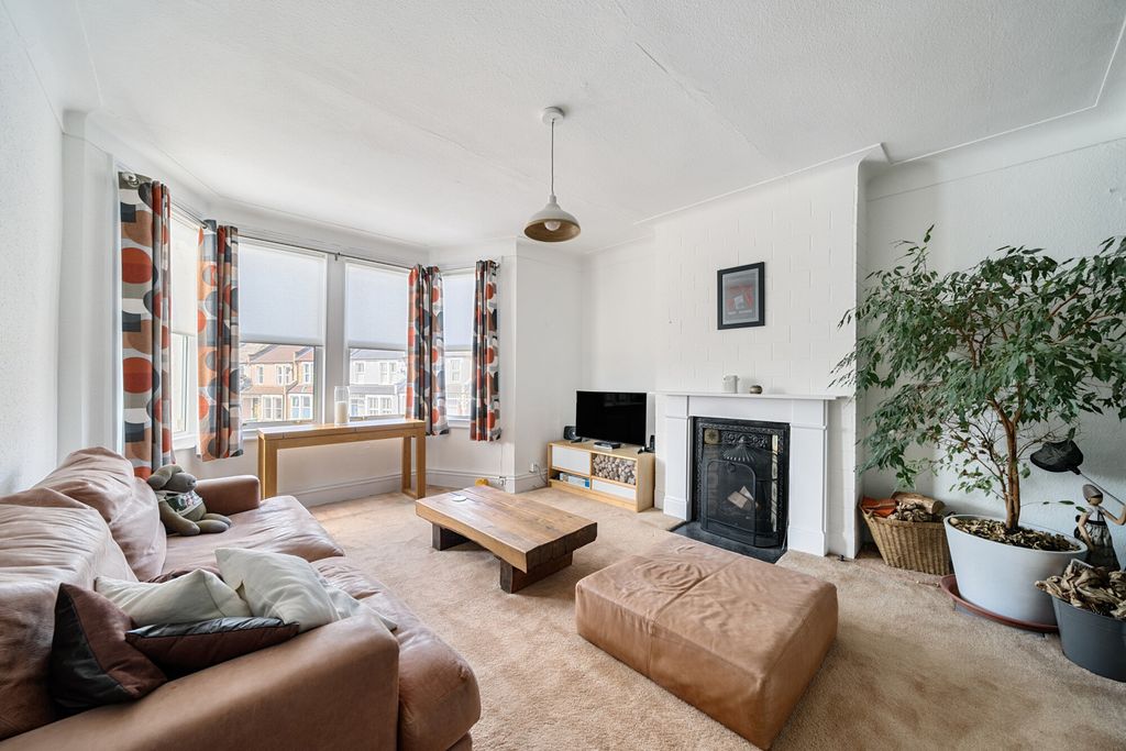 Property photo 2 of 13 Reception