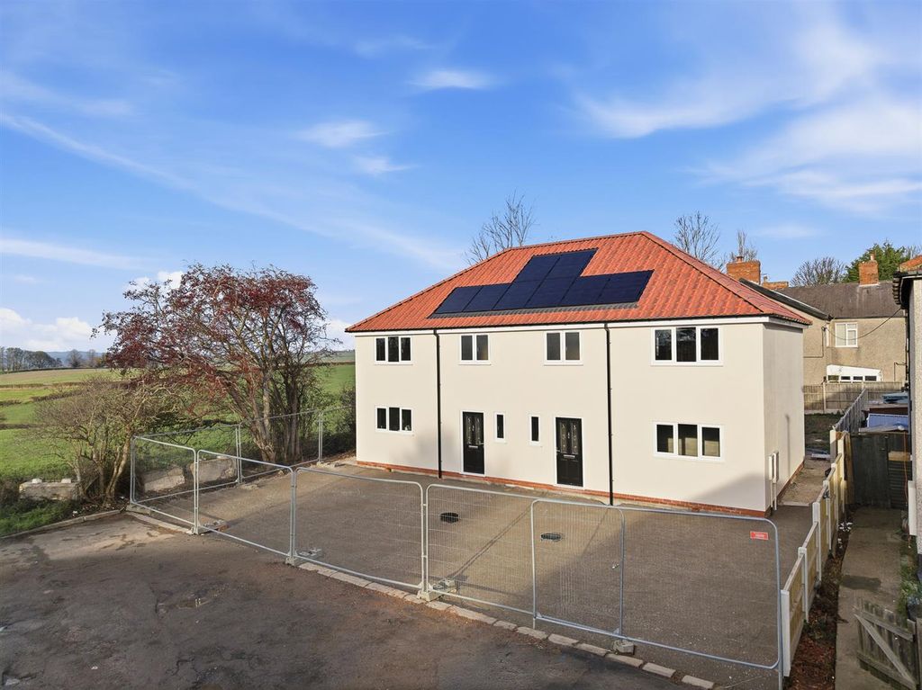 Property photo 3 of 18 Dji_20251126134114_0653_D.Jpg