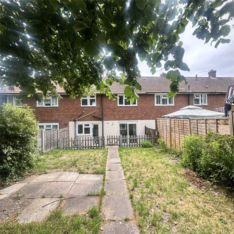 Property photo 3 of 10 Picture No. 12