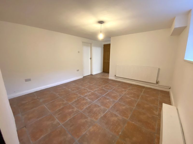 Additional image 10 of 1 bed flat to rentBasement Flat. York Place, Newport NP20