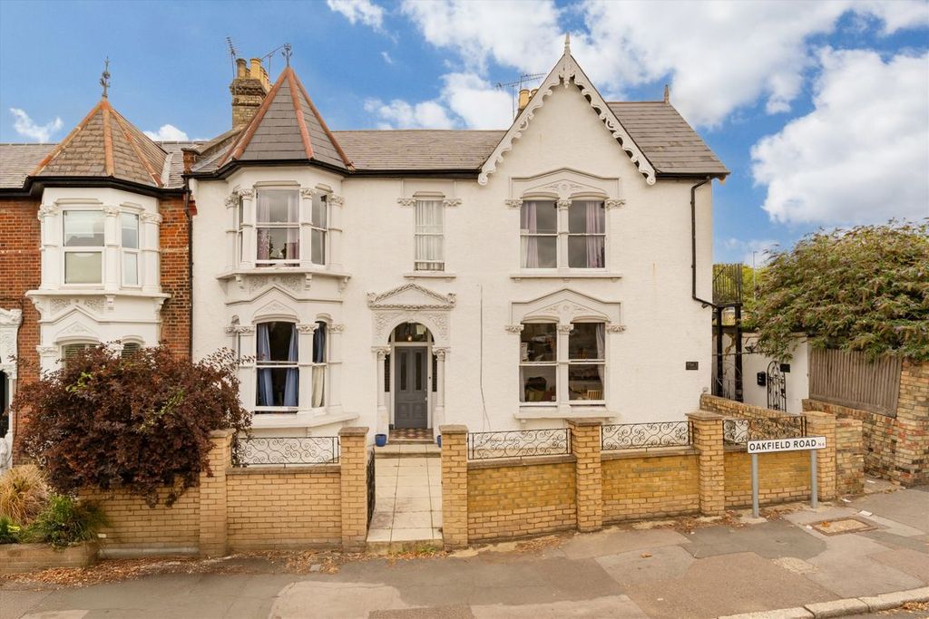 Property photo 1 of 5