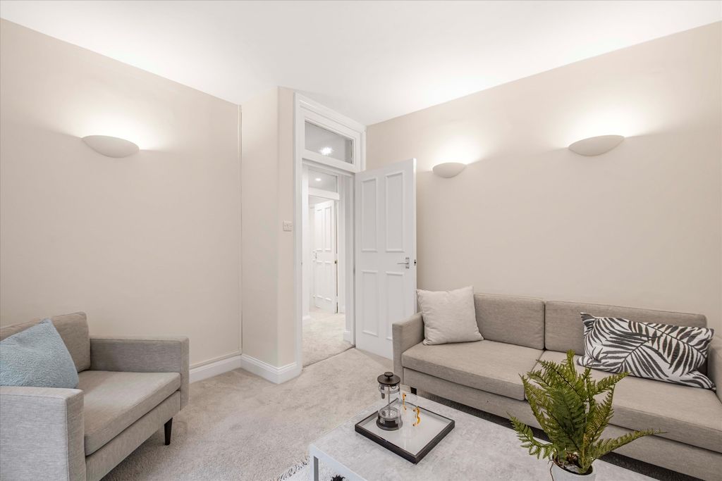 Property photo 2 of 11 Image