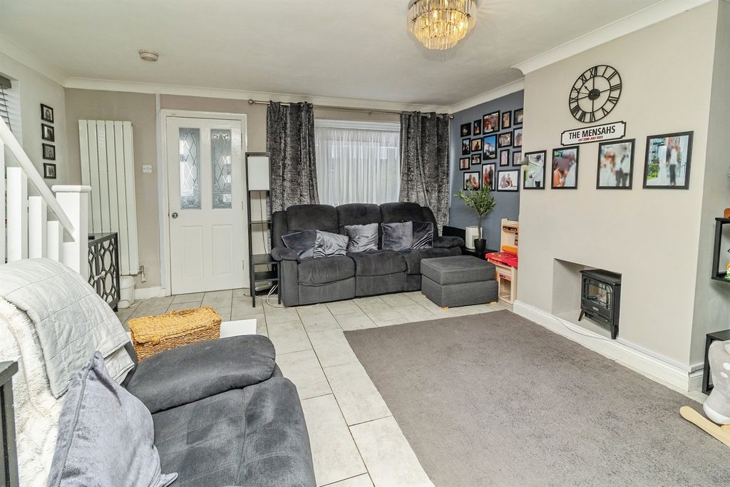 Property photo 3 of 22