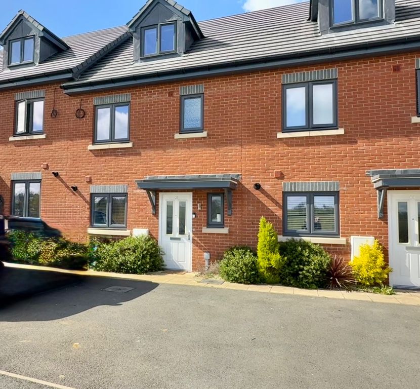 Property photo 1 of 34 4979960