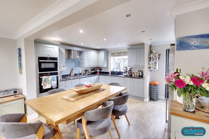 Property photo 3 of 23 Photo 17